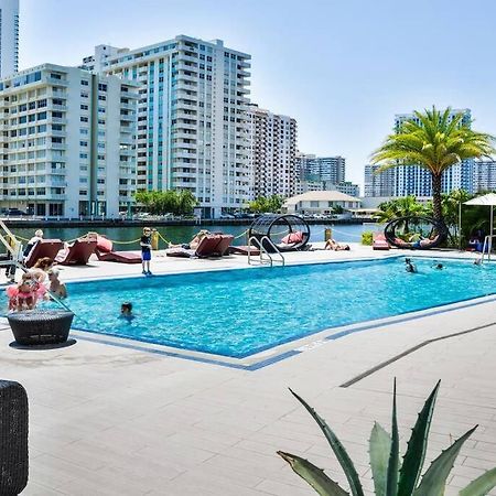 2Bd 2Ba Condo @Beachwalk Resort W/Pool 할렌데일비치 외부 사진